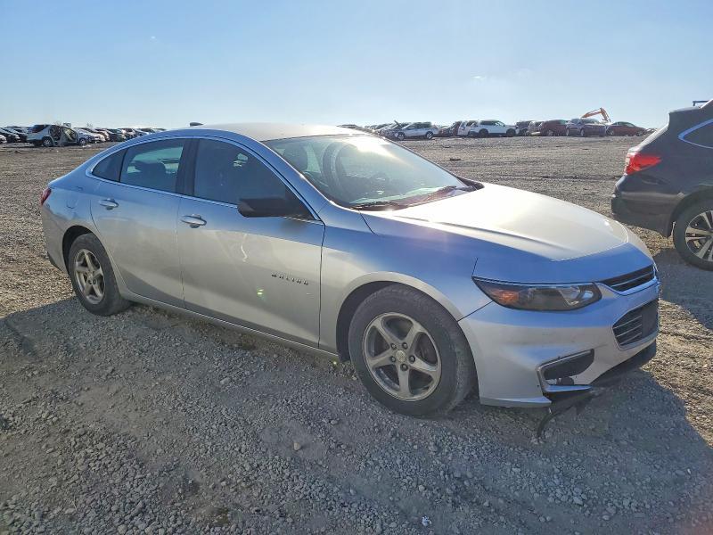 2017 Chev Malibu ls