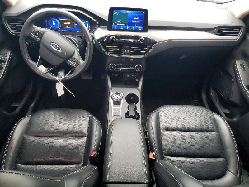 2020 Ford Escape se Sport