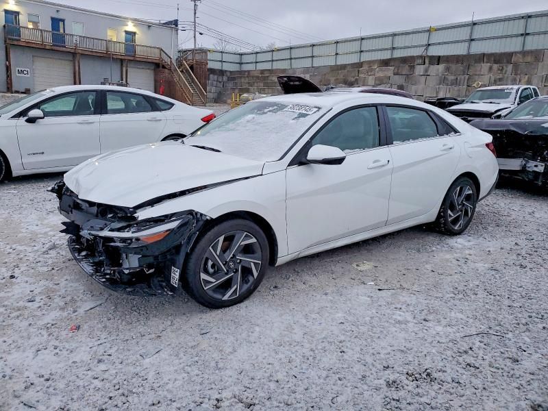 2025 Hyundai Elantra Limited