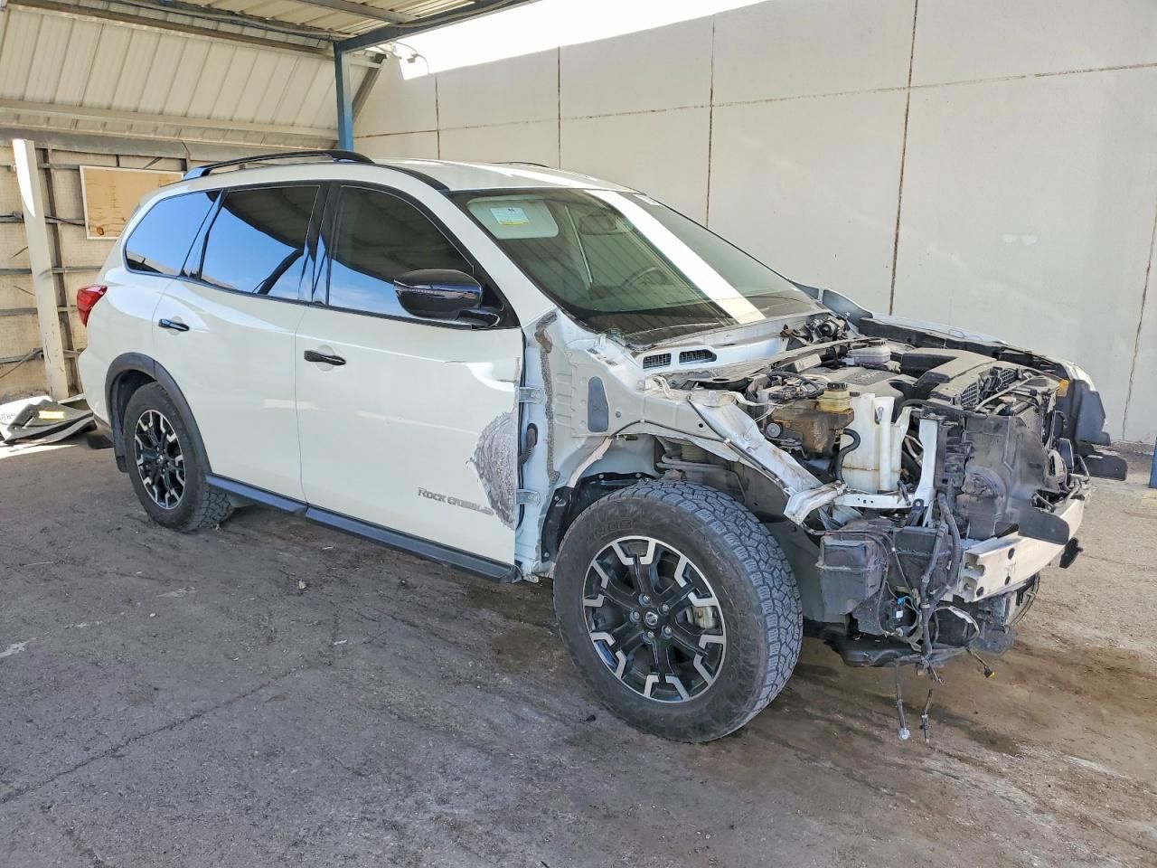 2020 Nissan Pathfinder sv