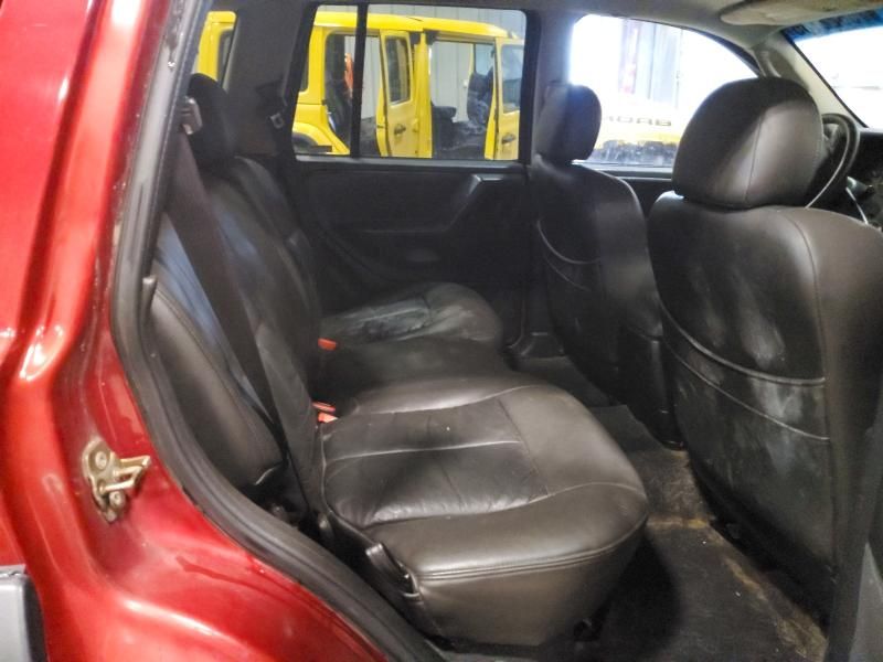 2004 Jeep Grand Cherokee Laredo