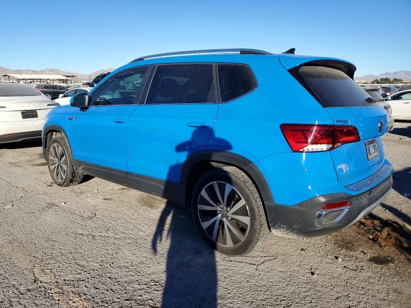 2022 Volkswagen Taos se