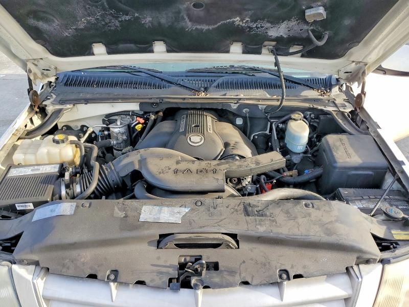 2002 Cadillac Escalade Luxury