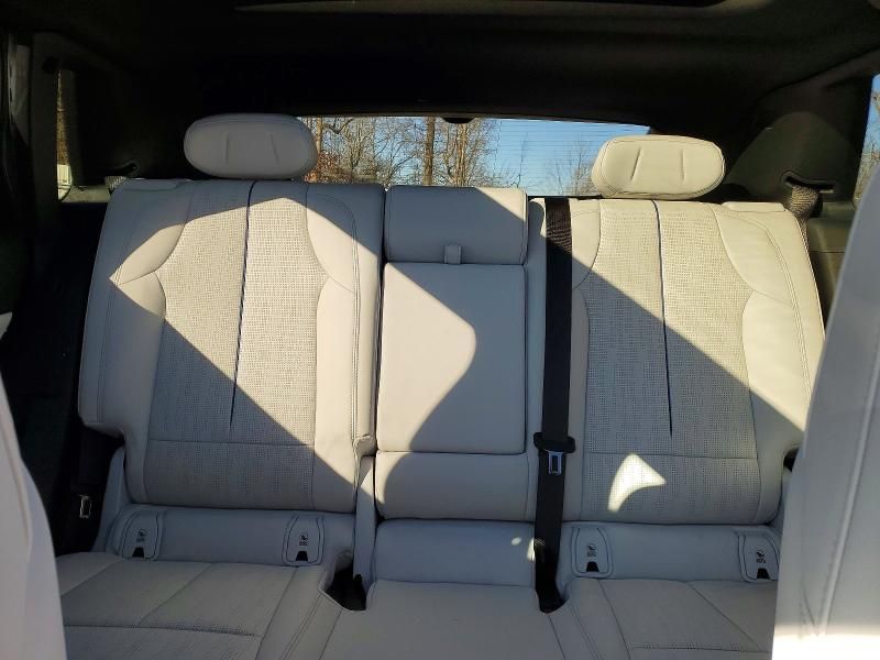 2025 Cadillac Lyriq Sport