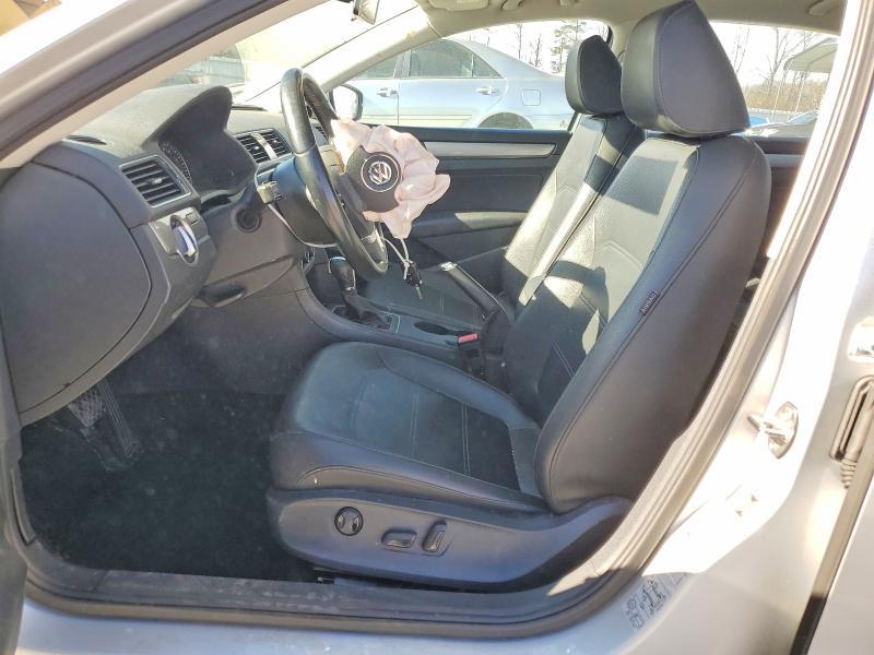 2015 Volkswagen Passat s