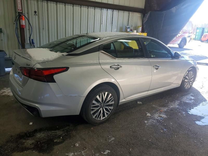 2024 Nissan Altima sv