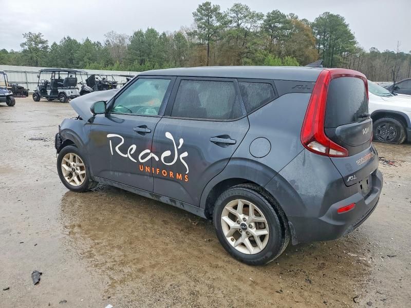 2022 KIA Soul lx