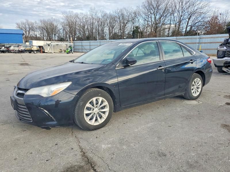 2017 Toyota Camry le