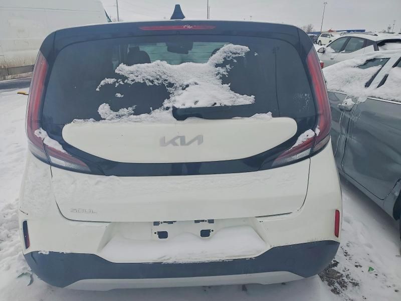 2023 KIA Soul lx