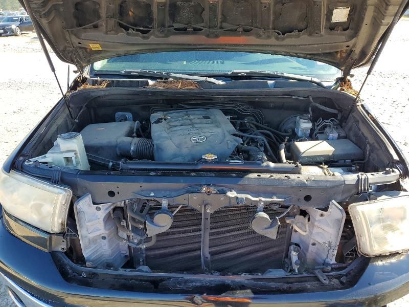 2011 Toyota Tundra Double cab SR5