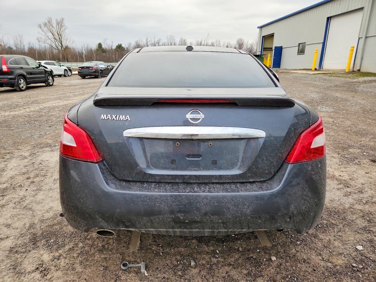 2010 Nissan Maxima s