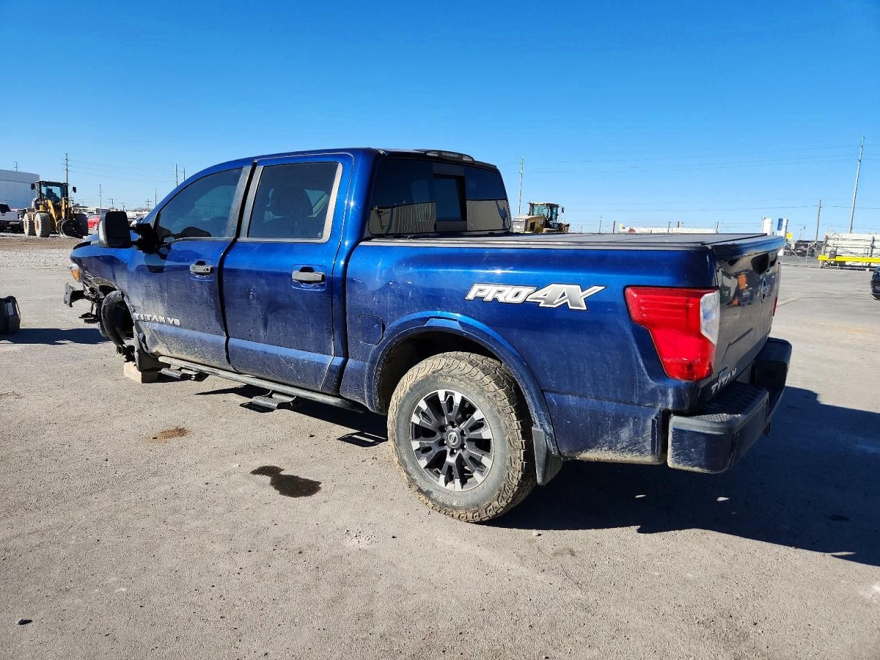 2018 Nissan Titan sv