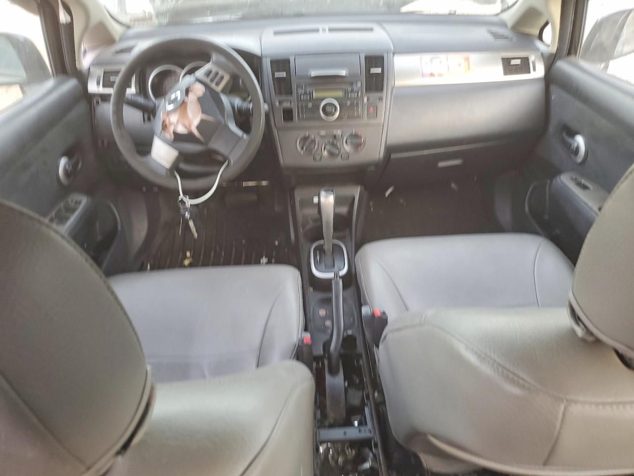 2011 Nissan Versa s