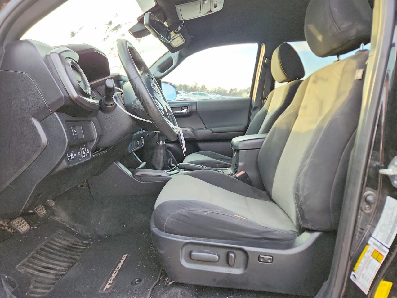 2020 Toyota Tacoma trd Sport