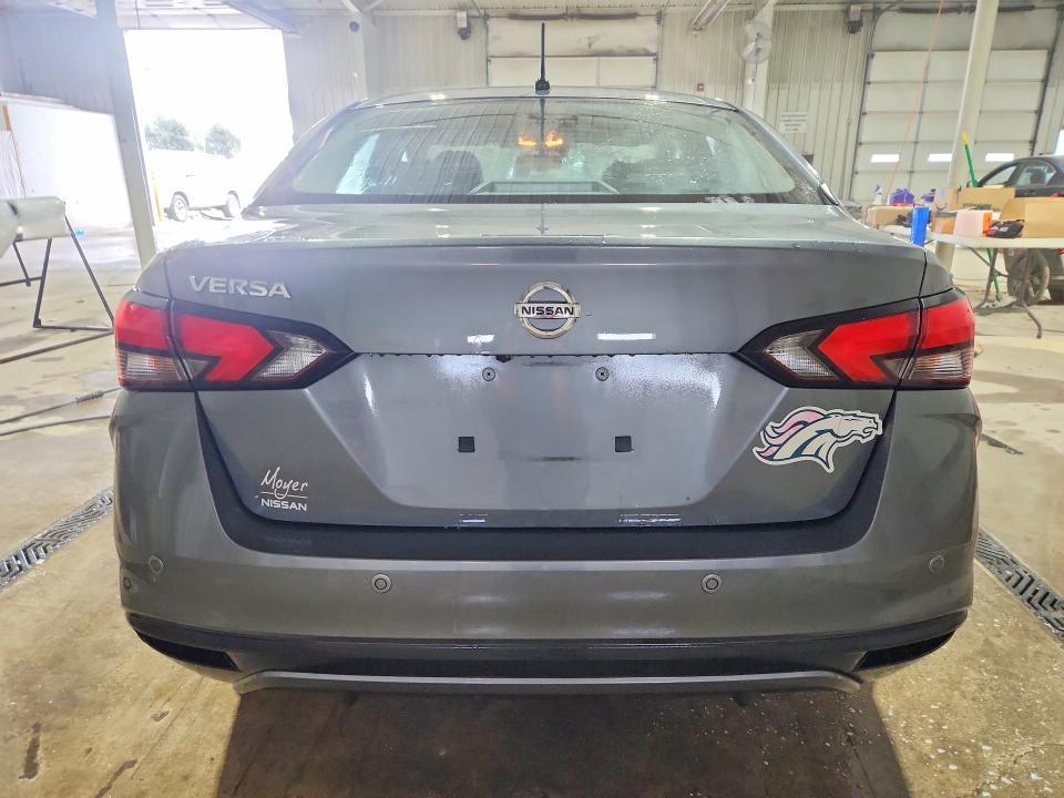 2021 Nissan Versa s