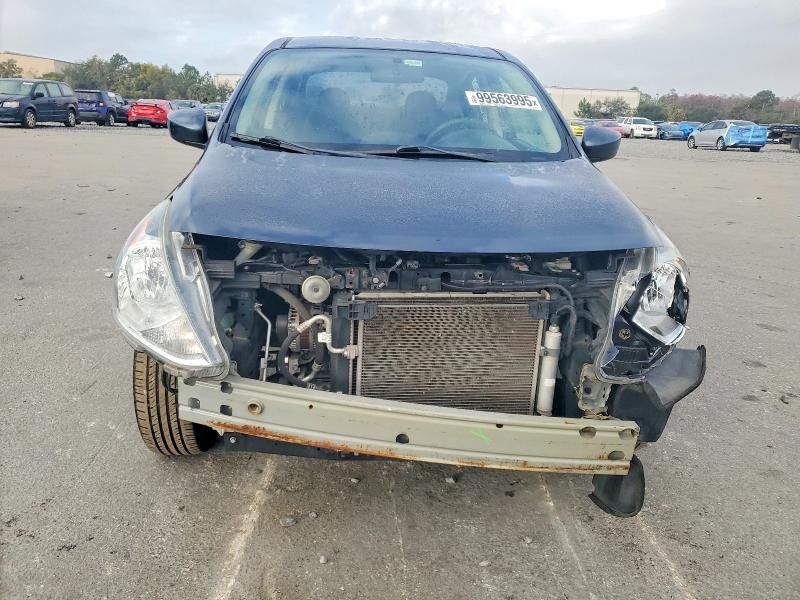 2017 Nissan Versa 1.6 s Plus