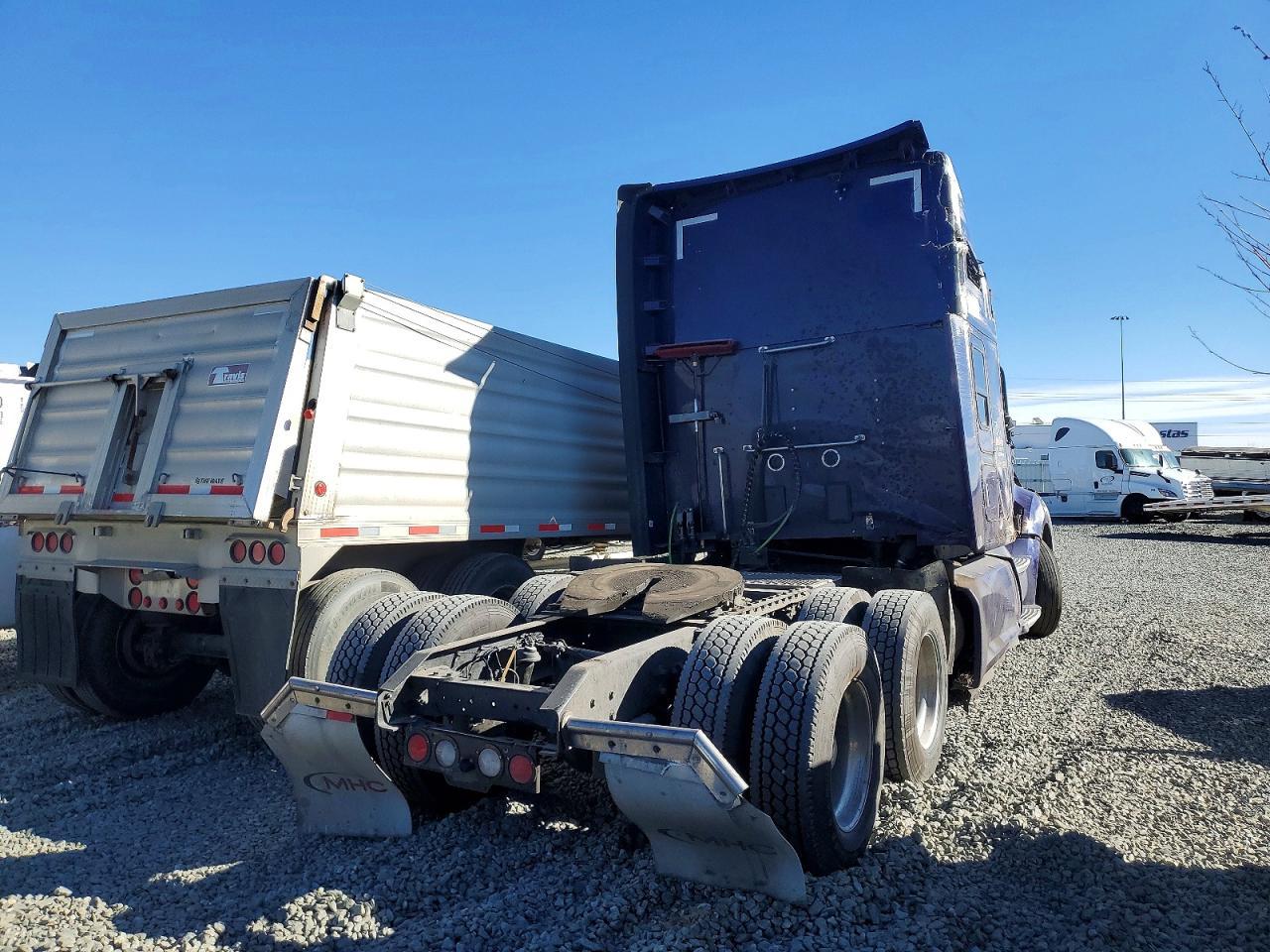 2020 Kenworth T680-Semi Truck