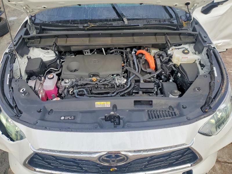 2025 Toyota Highlander Hybrid Limited