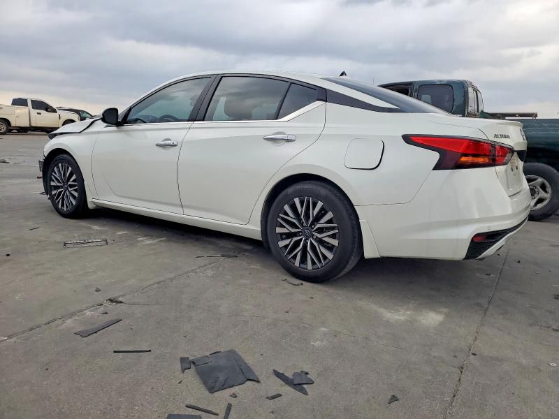 2024 Nissan Altima sv