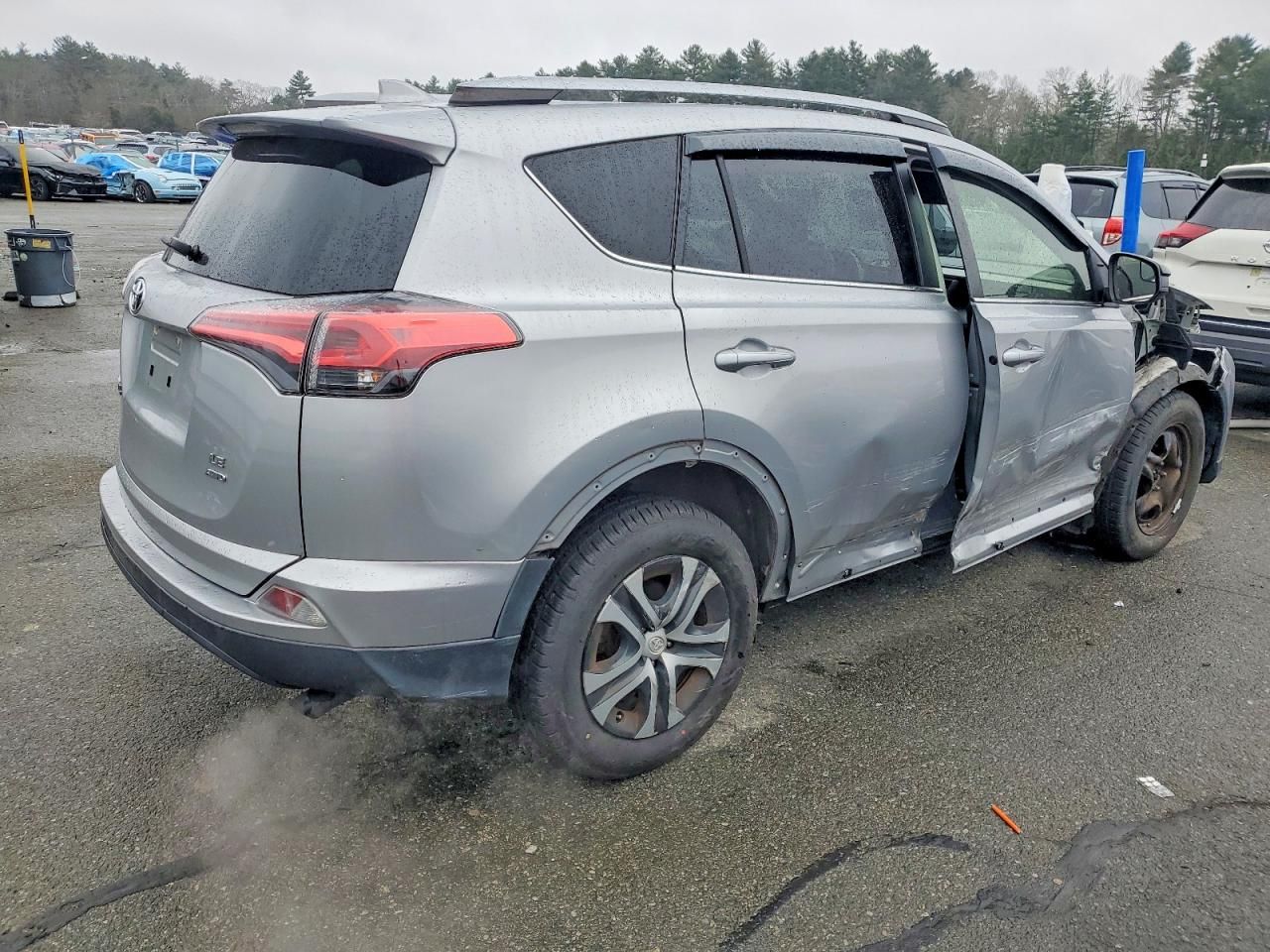 2018 Toyota Rav4 le