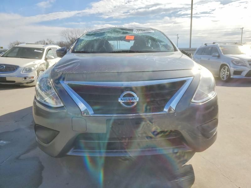 2019 Nissan Versa s