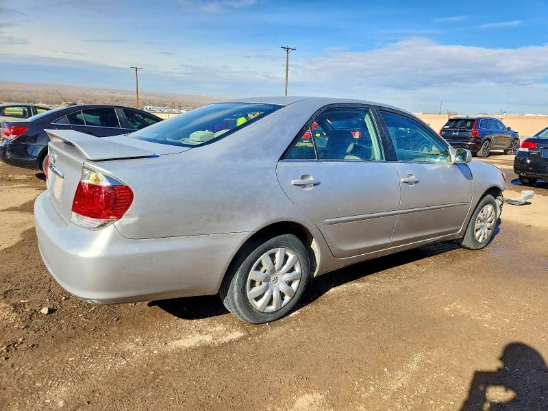 2006 Toyota Camry le