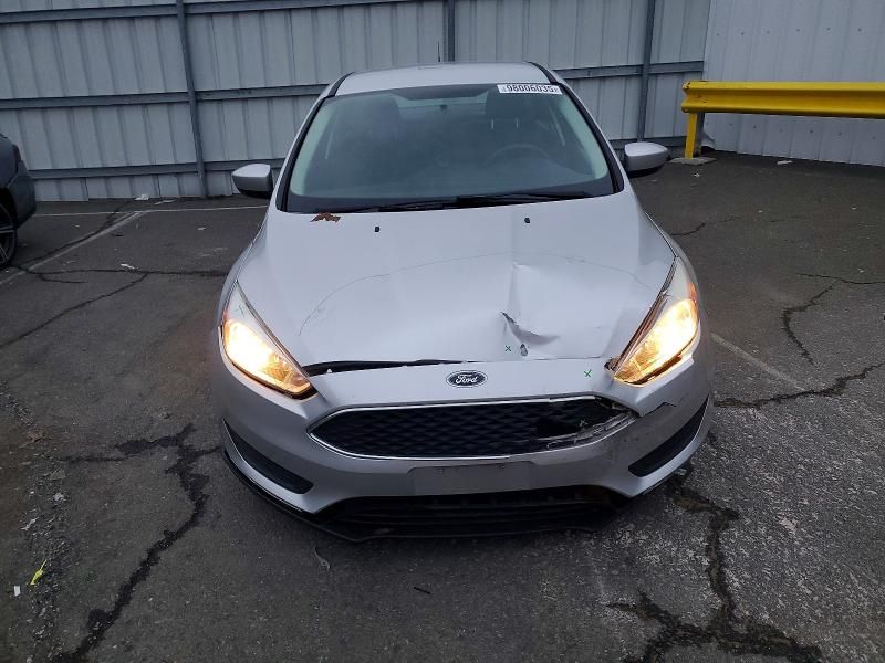 2018 Ford Focus se