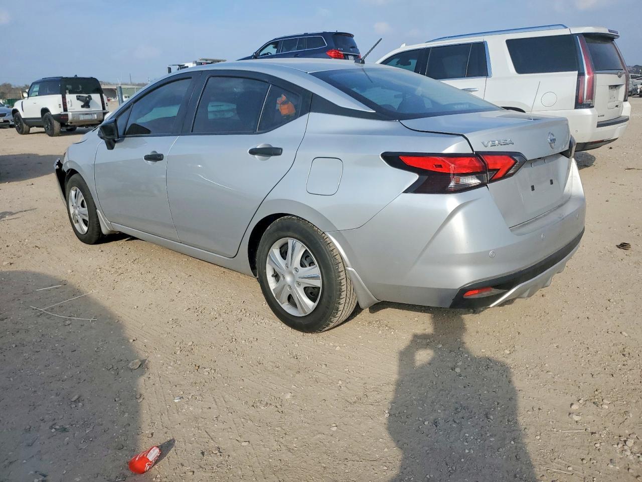 2020 Nissan Versa s