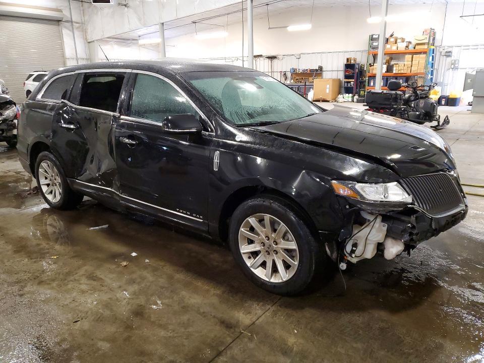 2015 Lincoln Townhouse MKT