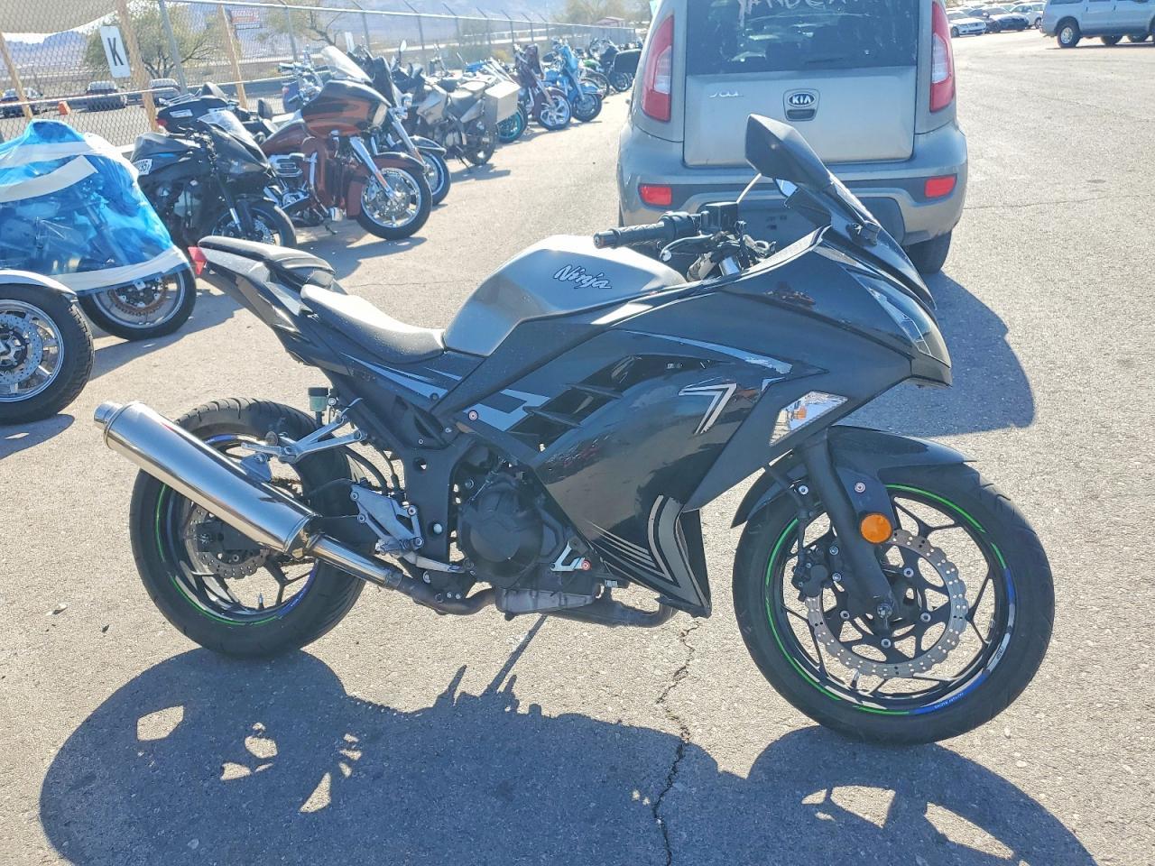 2015 Kawasaki EX300 A