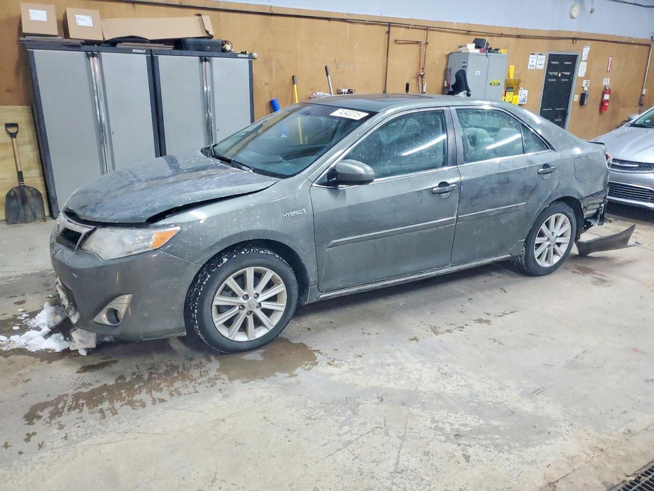 2013 Toyota Camry Hybrid