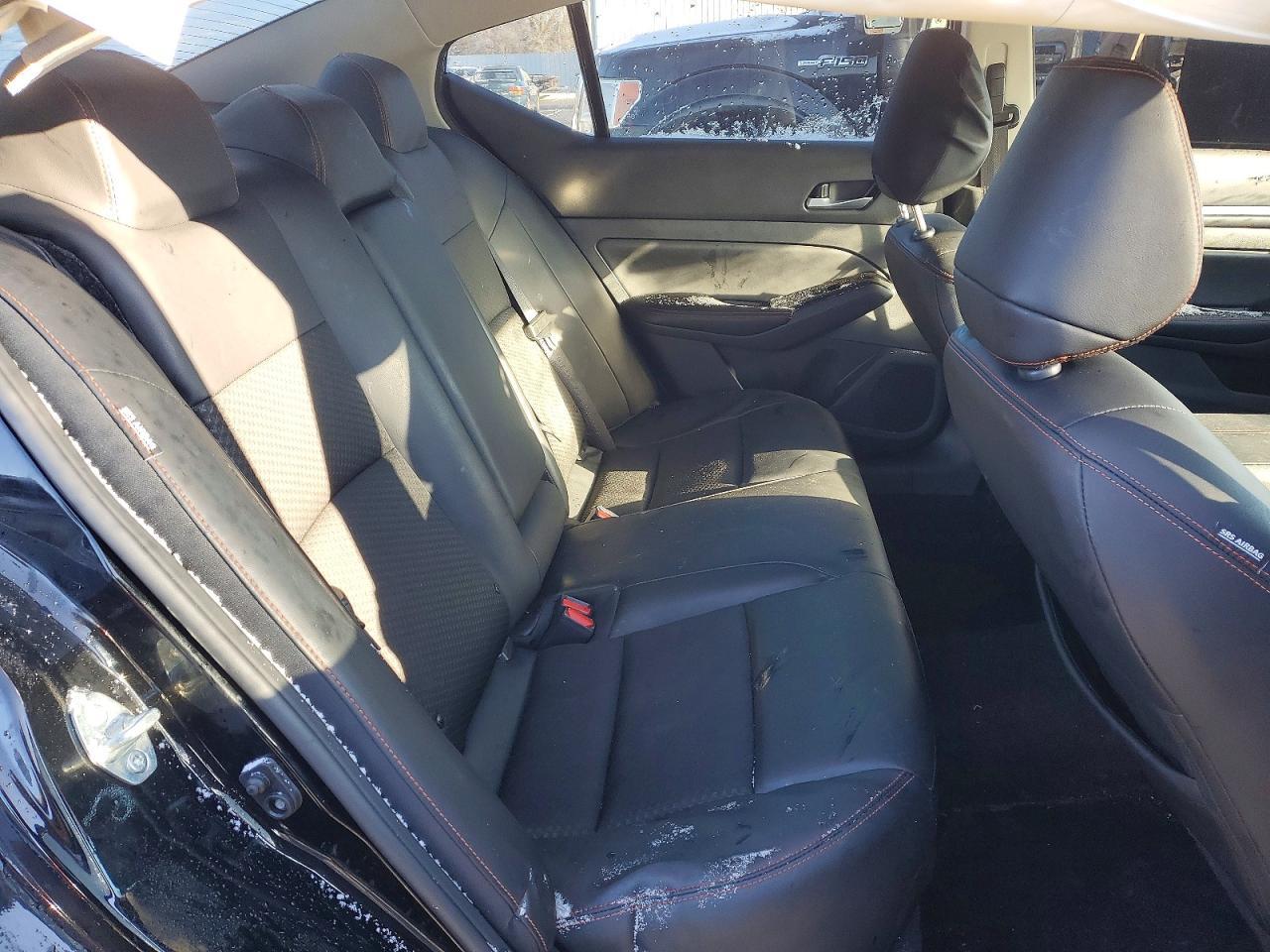2025 Niss Altima 2.5 sr