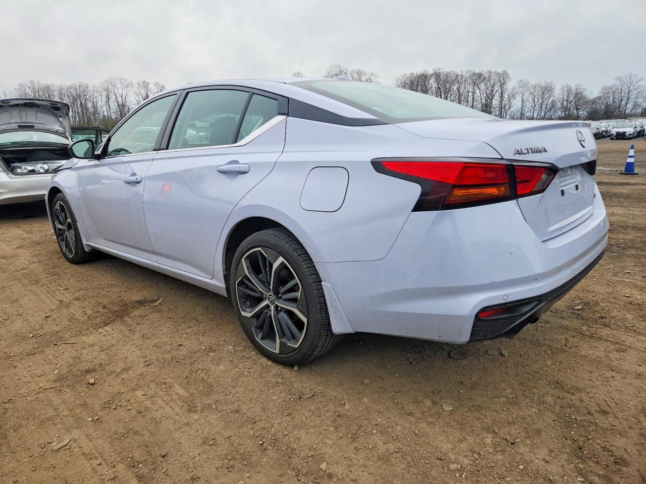 2024 Niss Altima 2.5 sr