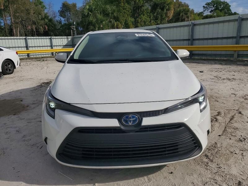 2025 Toyota Corolla le