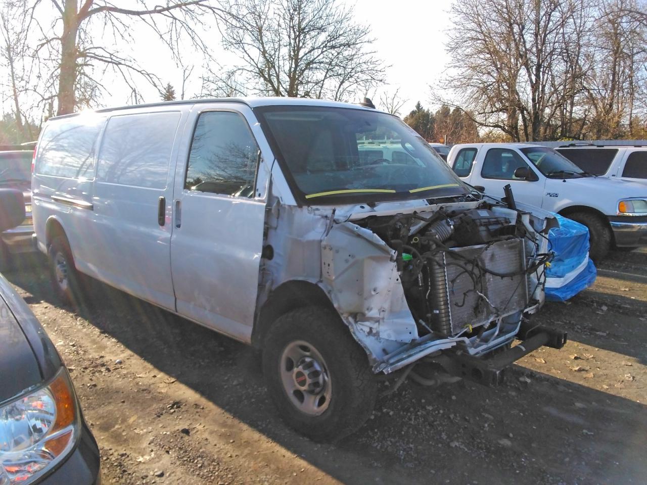2022 GMC Savana G2500 Delivery Van