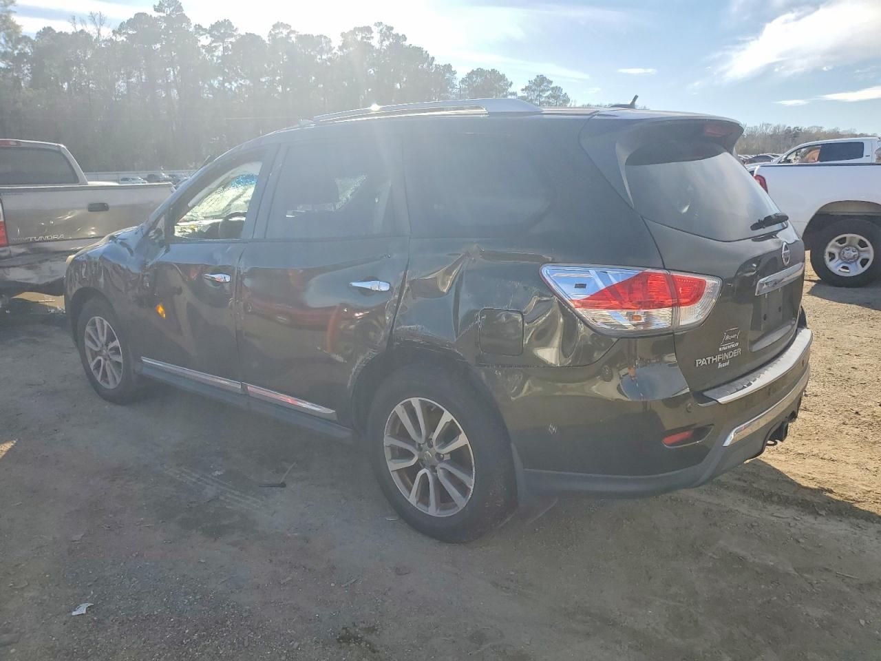 2015 Nissan Pathfinder sl