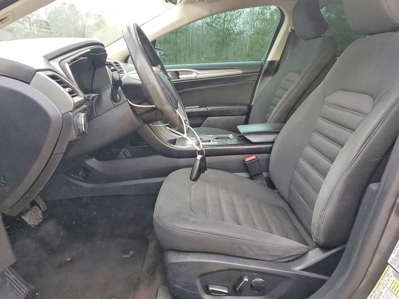 2018 Ford Fusion se Hybrid