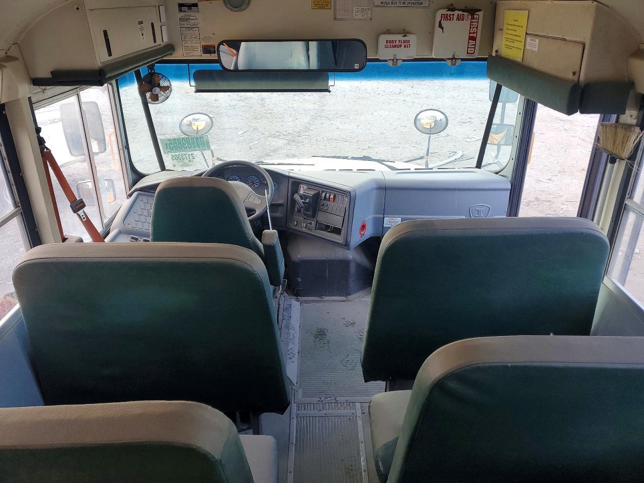2014 Ic Corporation 3000 CE