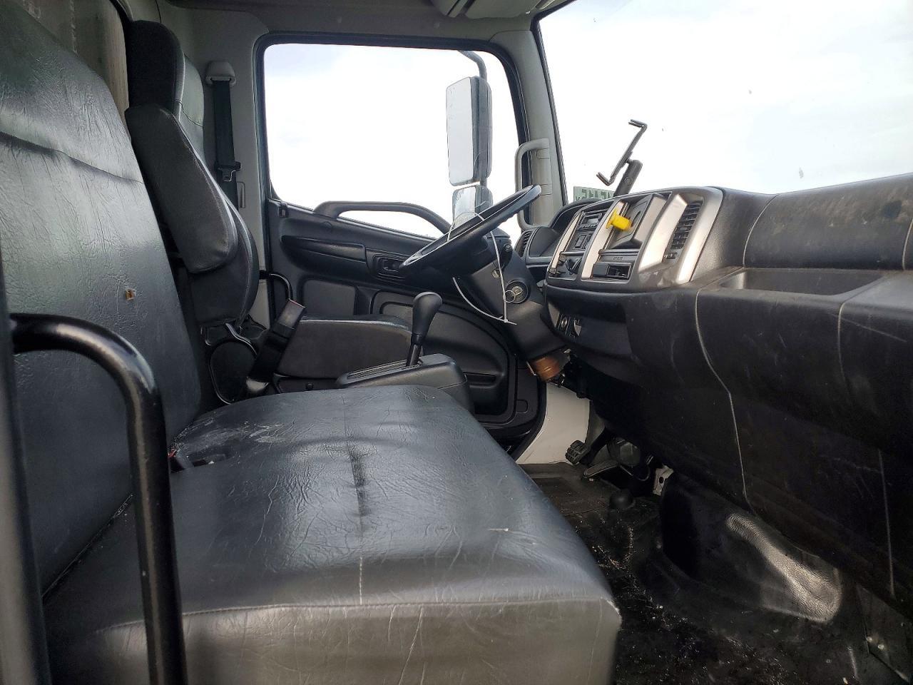 2017 Hino 258/268 Delivery Truck