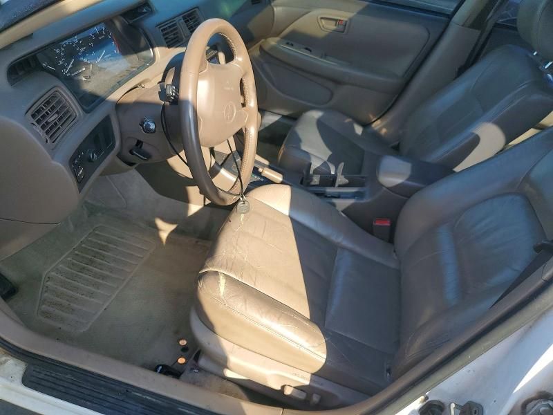 1999 Toyota Camry le