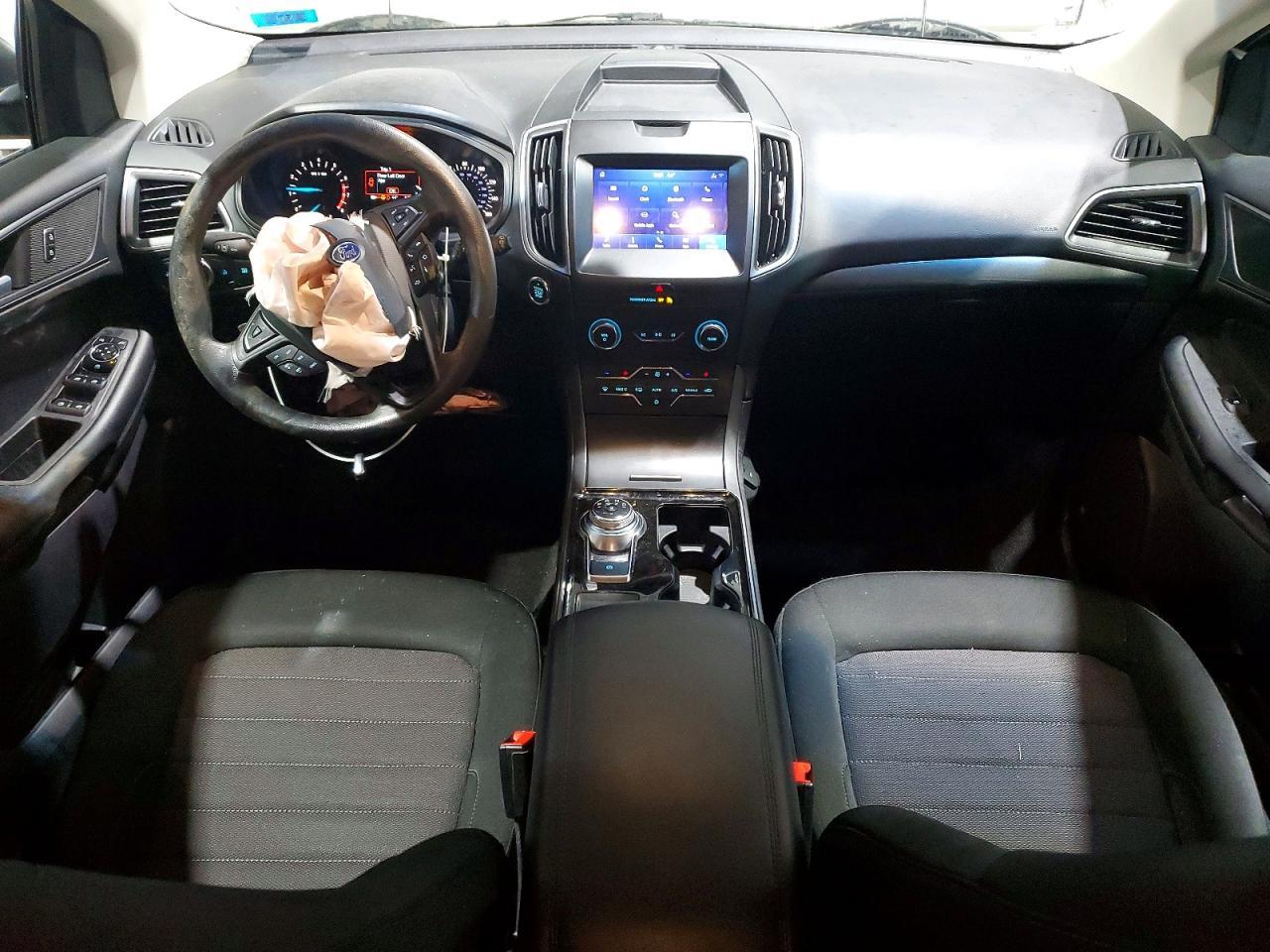 2020 Ford Edge se