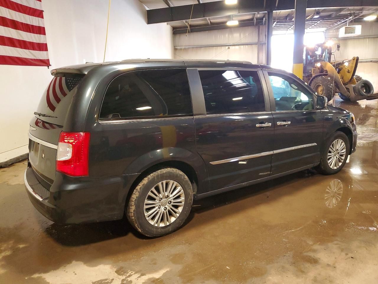 2015 Chrysler Town & Country Touring l