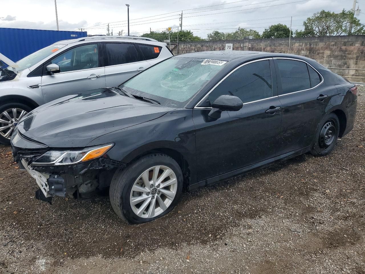 2024 Toyota Camry le