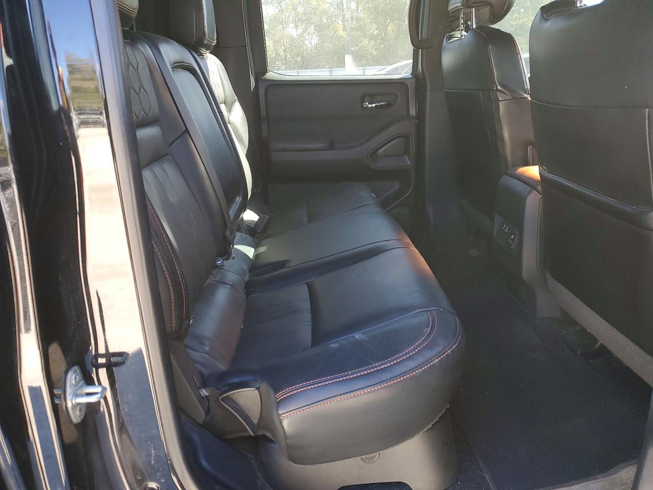 2023 Nissan Frontier s