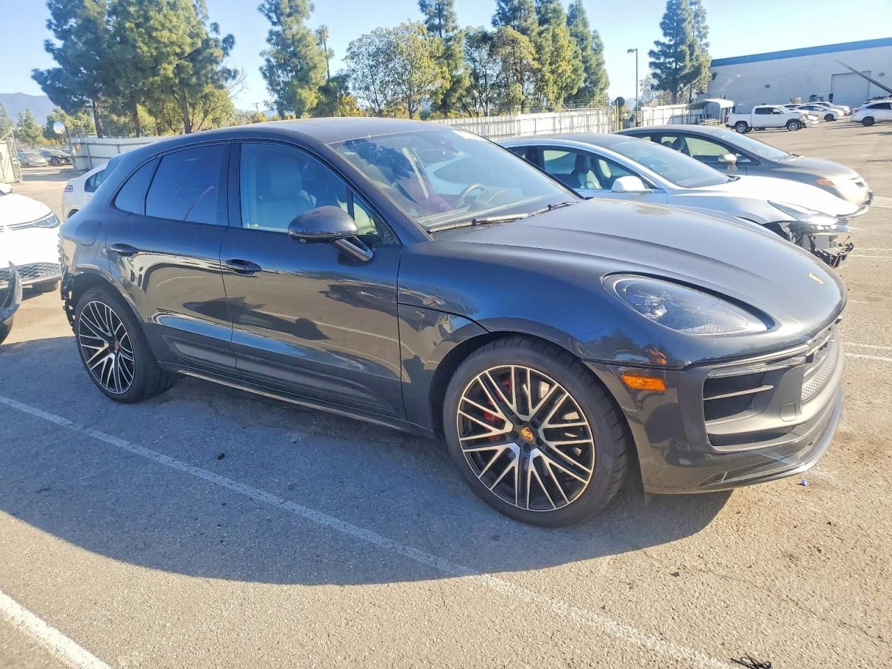 2024 Porsche Macan gts