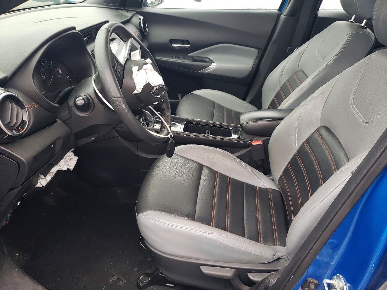 2021 Nissan Kicks sr