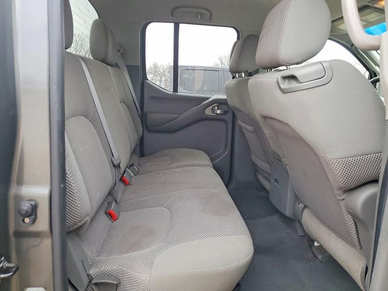 2008 Nissan Frontier Crew cab le