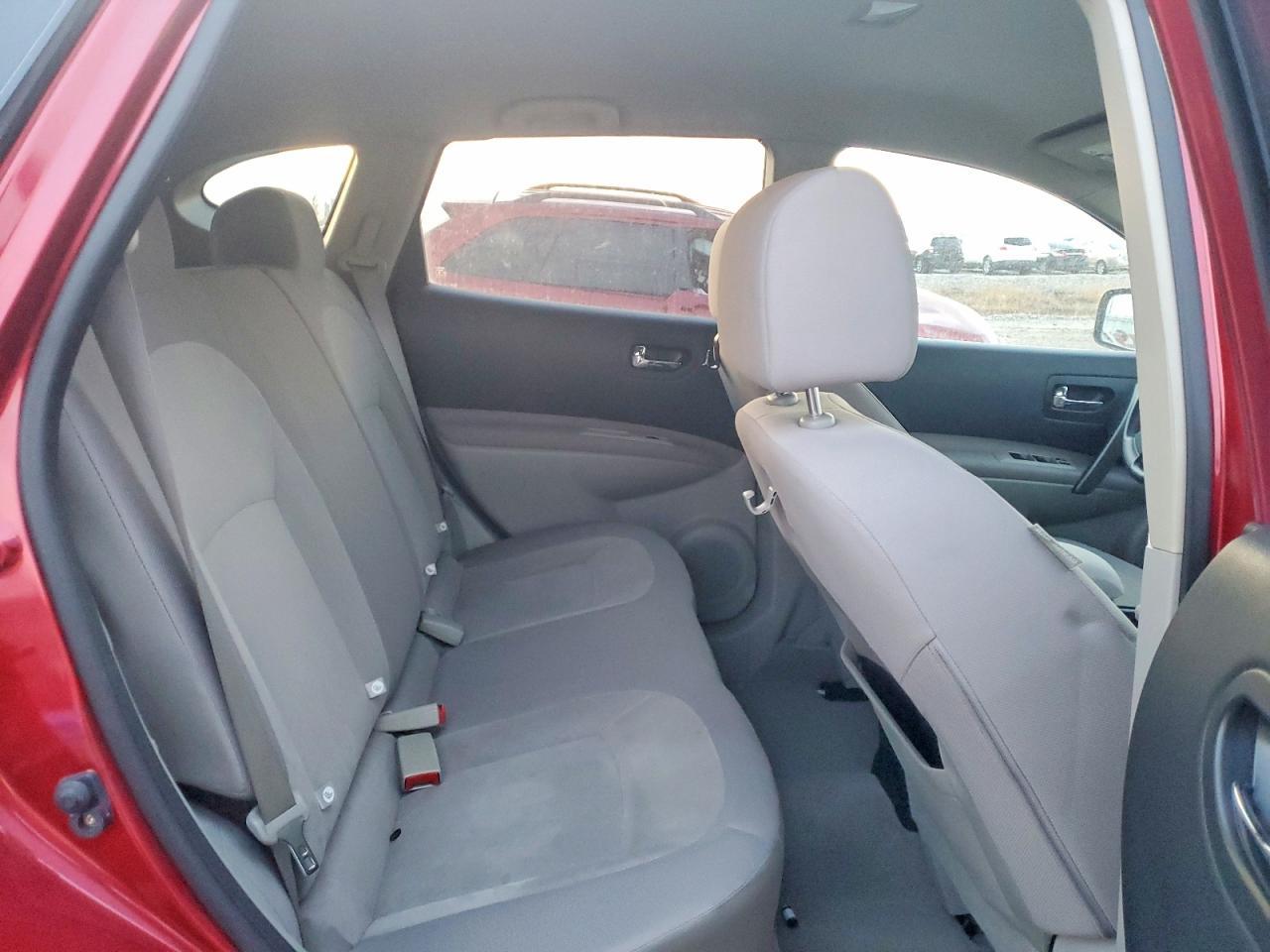 2010 Nissan Rogue s
