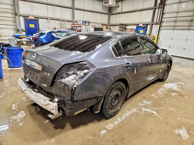 2012 Niss Altima Base