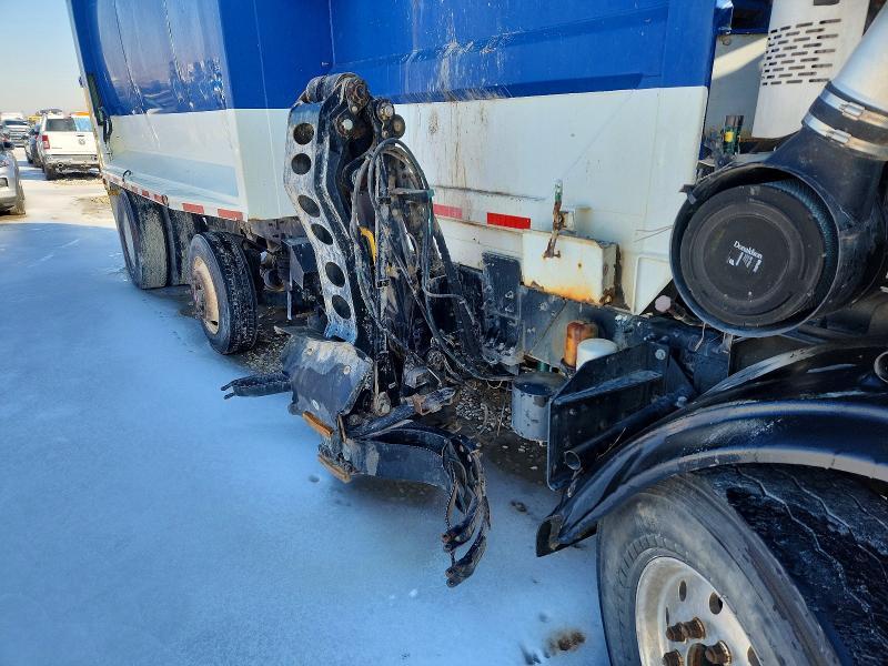 2014 Mack LEU613 Refuse Truck